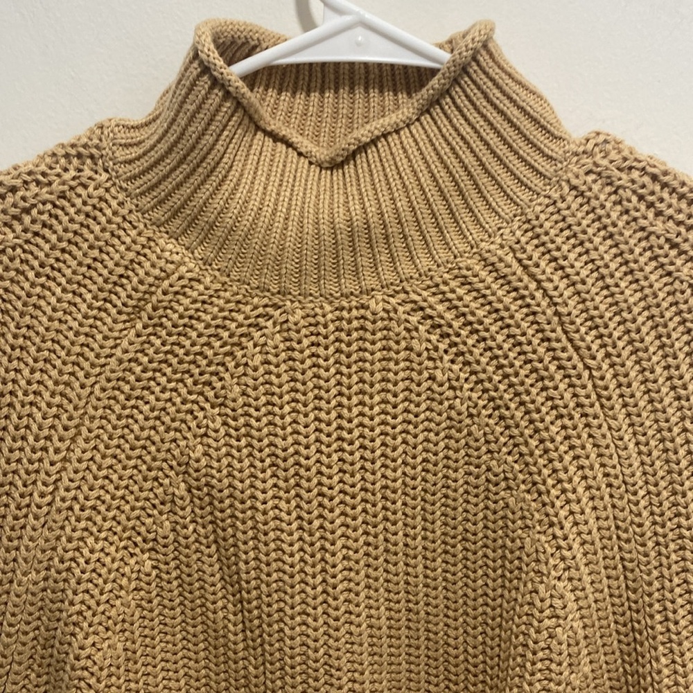 J. Crew || Relaxed Rollneck Sweater in Sandy Beach Tan Small - Picture 5 of 8